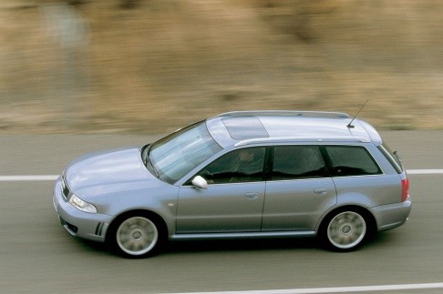 RS4 B5 audi-rs4-avant-b5