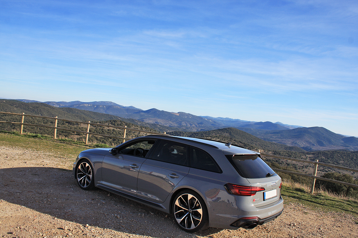 center26 audi-rs4-avant-trasera-vistas-blog