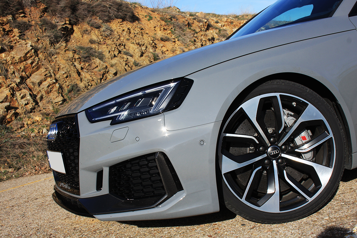 center8 Audi-RS4-Avant-rueda-blog