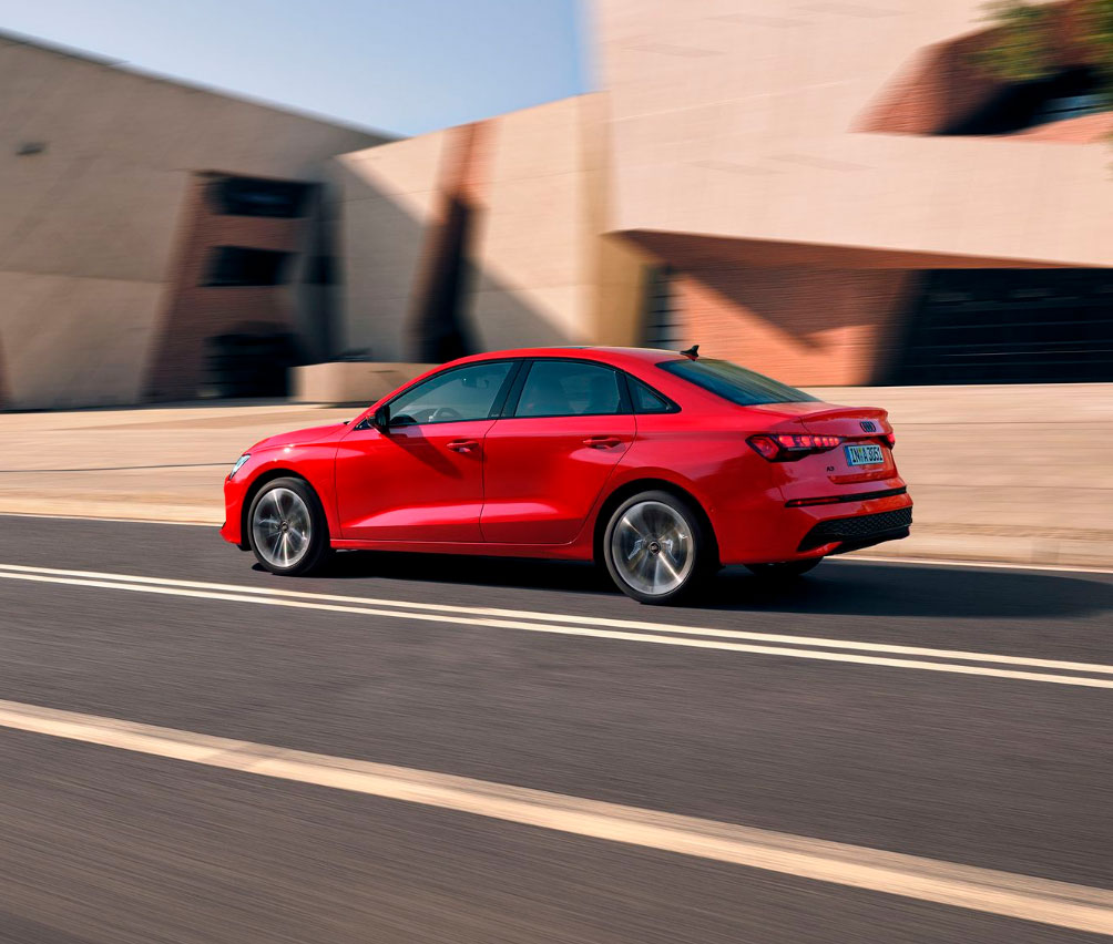 Audi-A3-Sedan-placer-de-conduccion-incluido