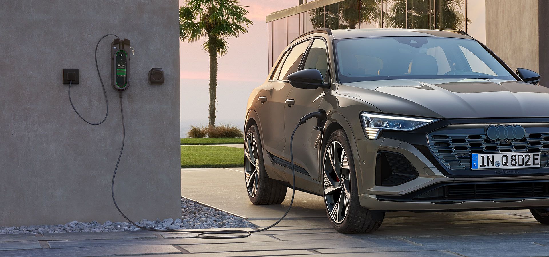 Audi-Q8-etron-carga-en-casa