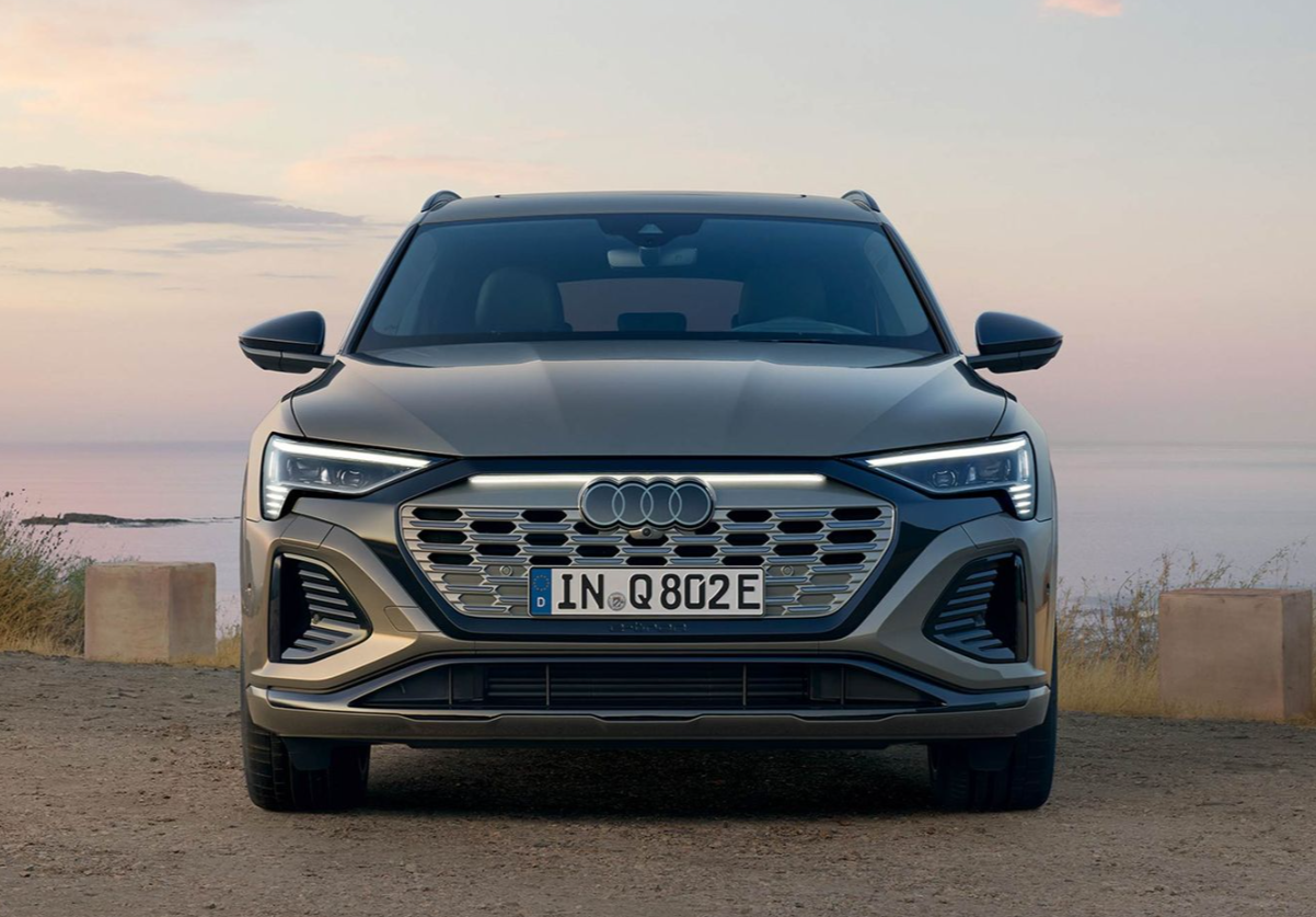 Audi-Q8-etron-diseño-iluminador