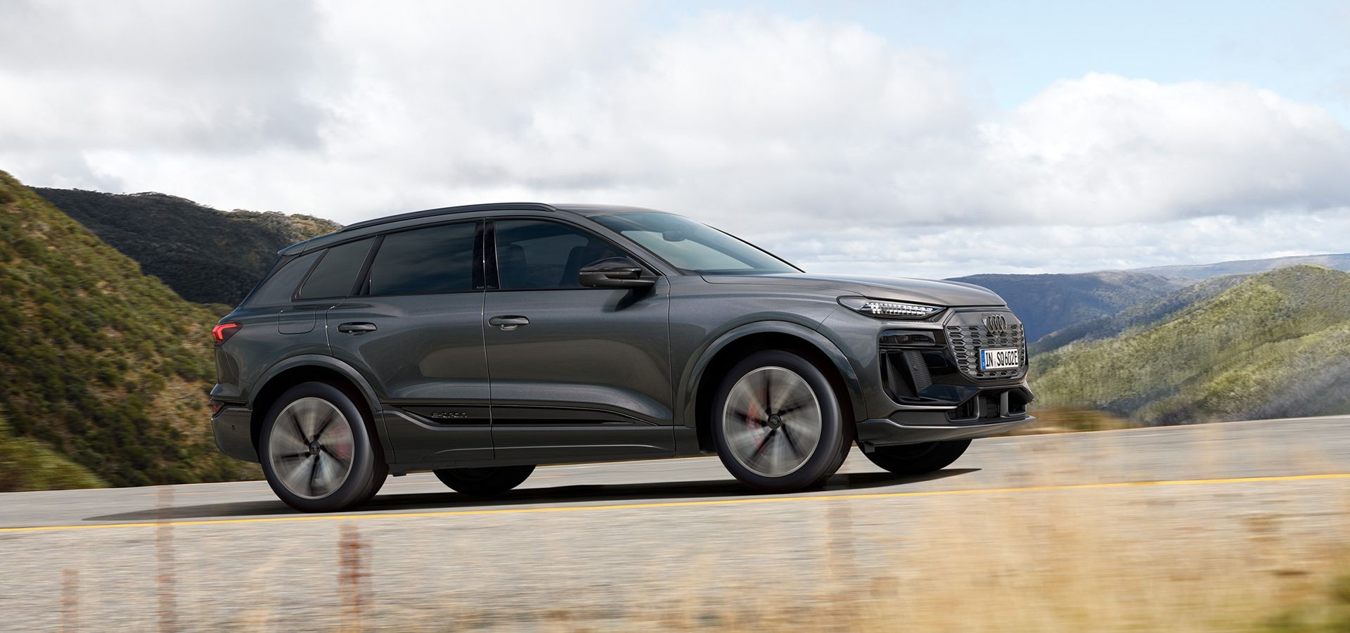 Audi-SQ6-etron-suspension-neumatica-adaptativa-S