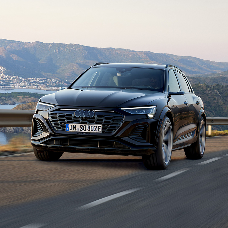 Audi-SQ8-etron-miniatura